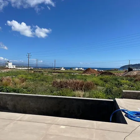 Phoenix With Private Pool & Sea Views Near Naousa Villa