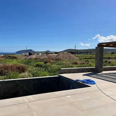 Phoenix With Private Pool & Sea Views Near Naousa *