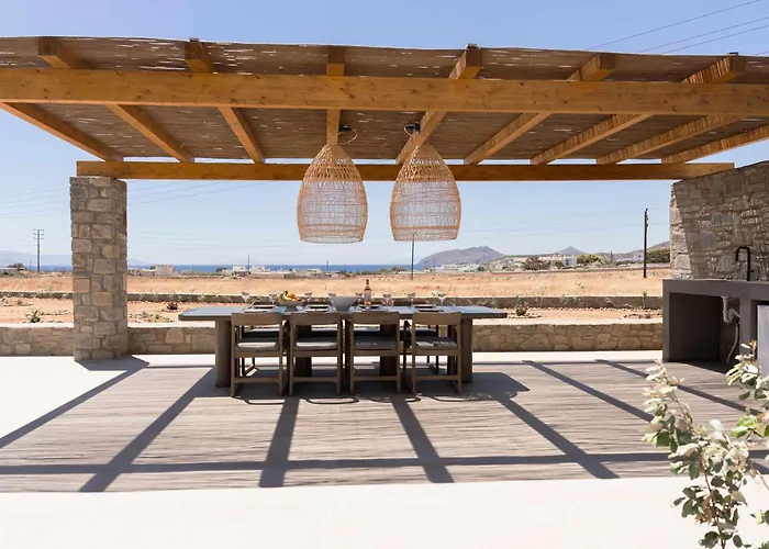 Villa Phoenix With Private Pool & Sea Views Near Naousa Ambelas