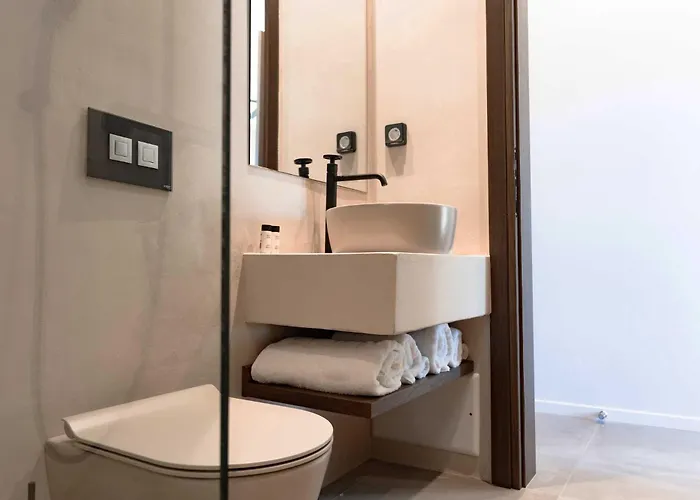 Villa Phoenix With Private Pool & Sea Views Near Naousa Ambelas