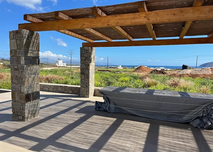 Phoenix With Private Pool & Sea Views Near Naousa