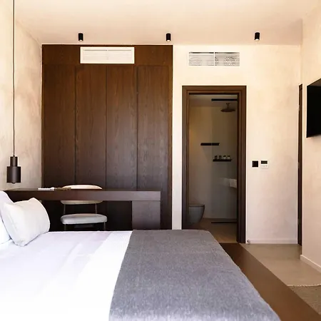 Phoenix With Private Pool & Sea Views Near Naousa Vila Ambelas