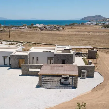 Phoenix With Private Pool & Sea Views Near Naousa *