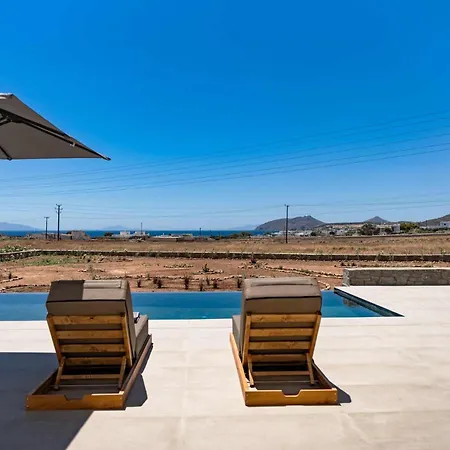 Phoenix With Private Pool & Sea Views Near Naousa