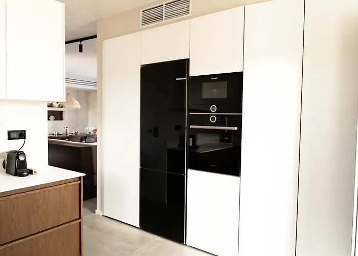 Vila Phoenix With Private Pool & Sea Views Near Naousa *