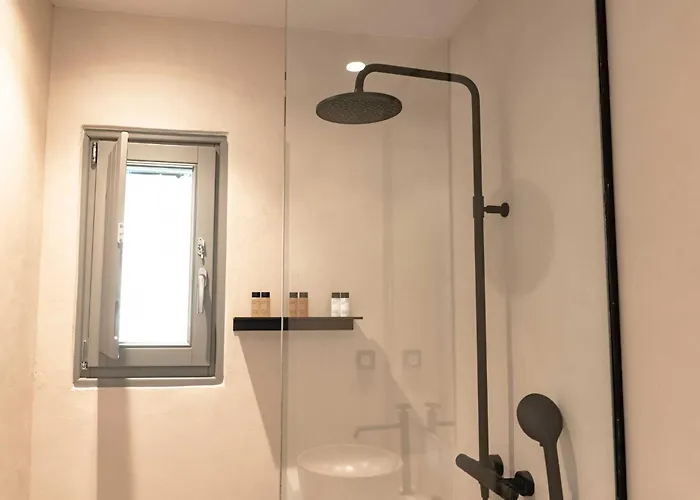 Vila Phoenix With Private Pool & Sea Views Near Naousa