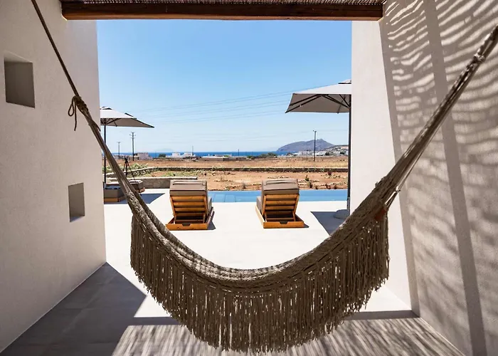 Phoenix With Private Pool & Sea Views Near Naousa